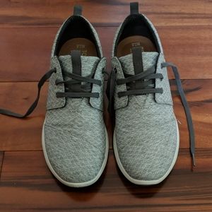 Tom's Sneakers
